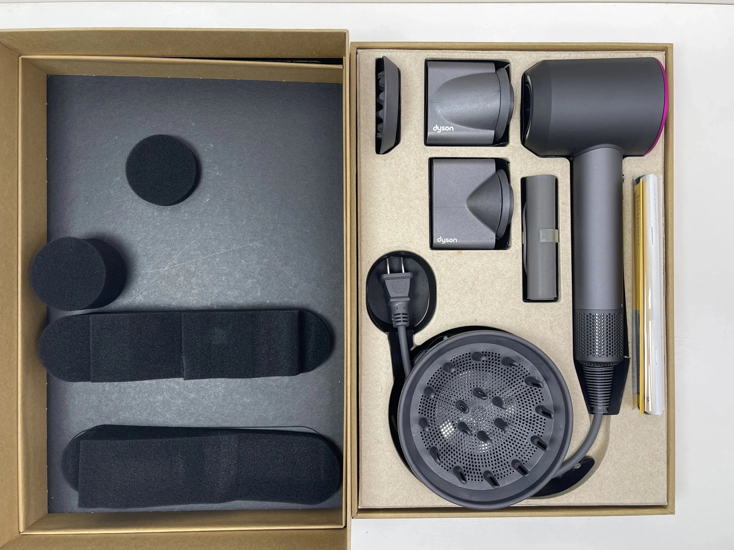 Dyson HD03 Hair Dryer product detail 1
