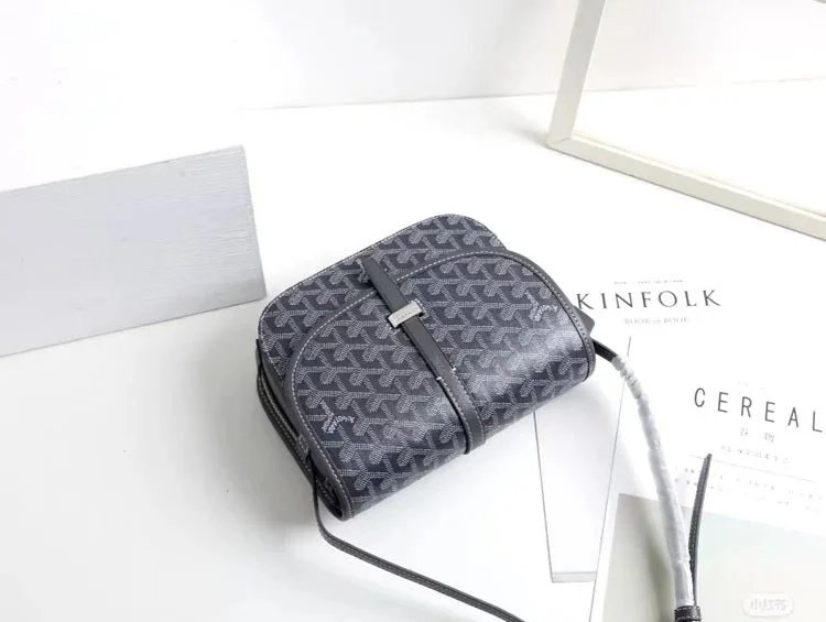Monogram Shoulder Bag product detail 11