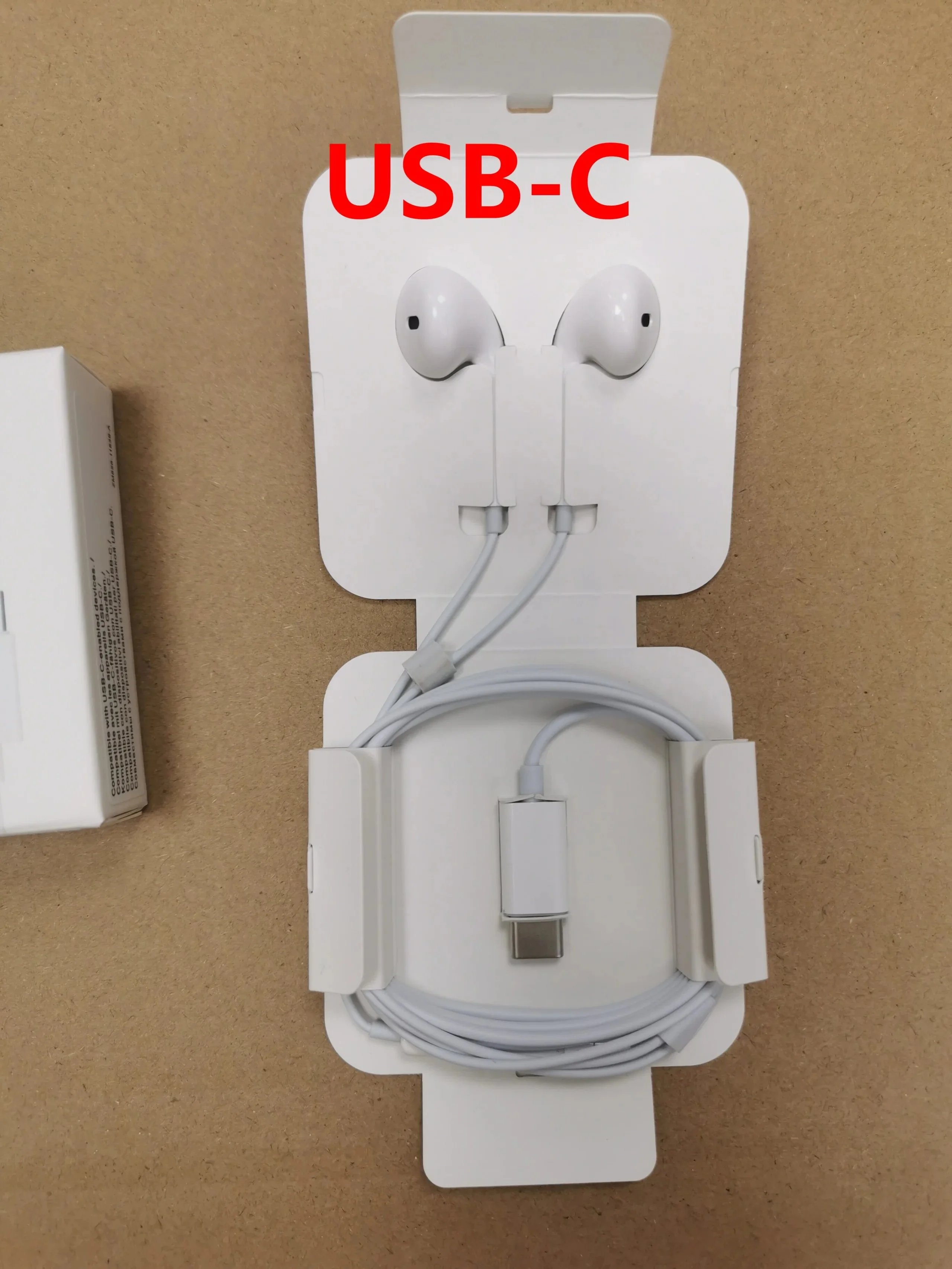 Apple EarPods Wired Earphones product detail 4