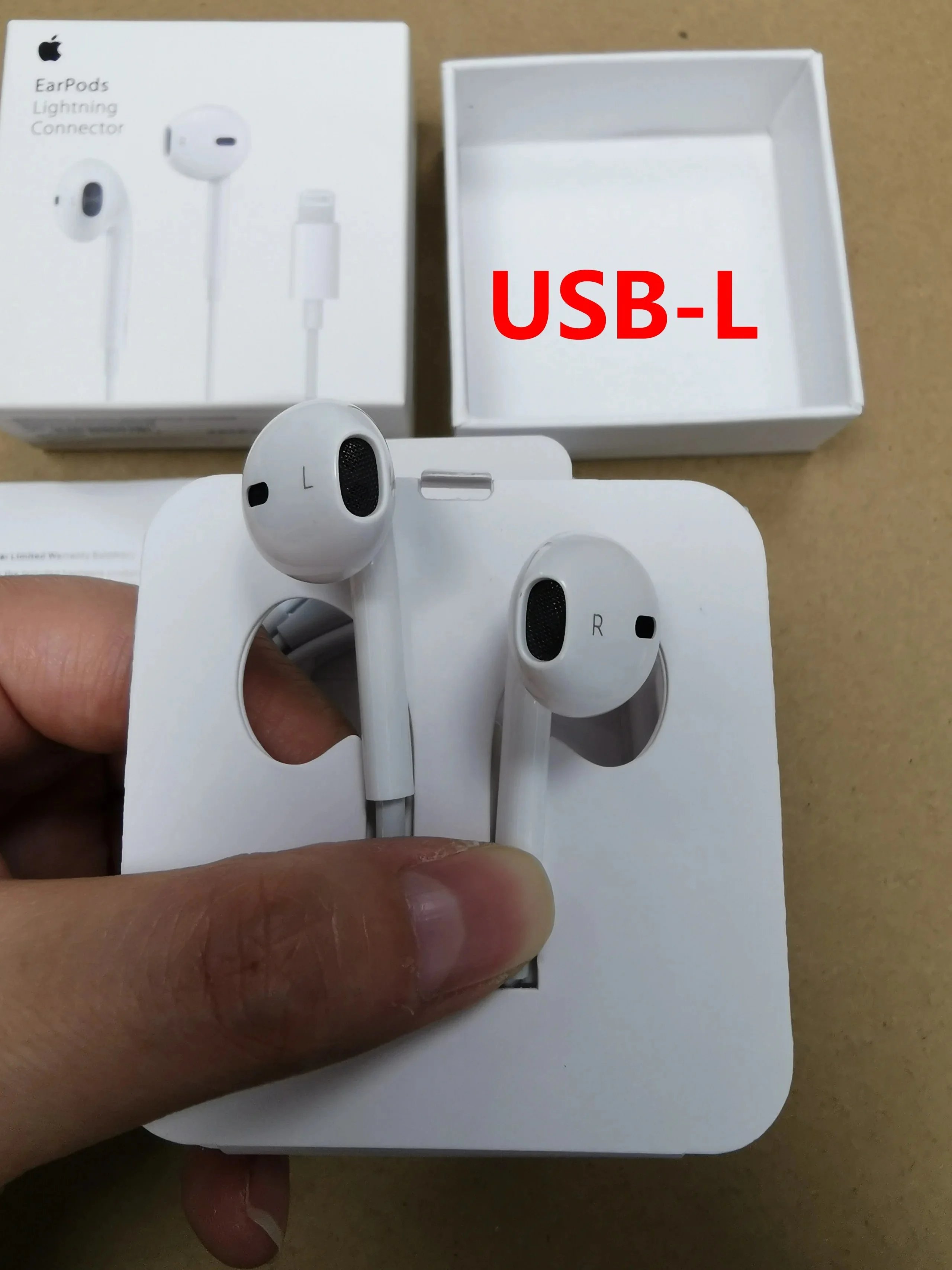 Apple EarPods Wired Earphones product detail 10