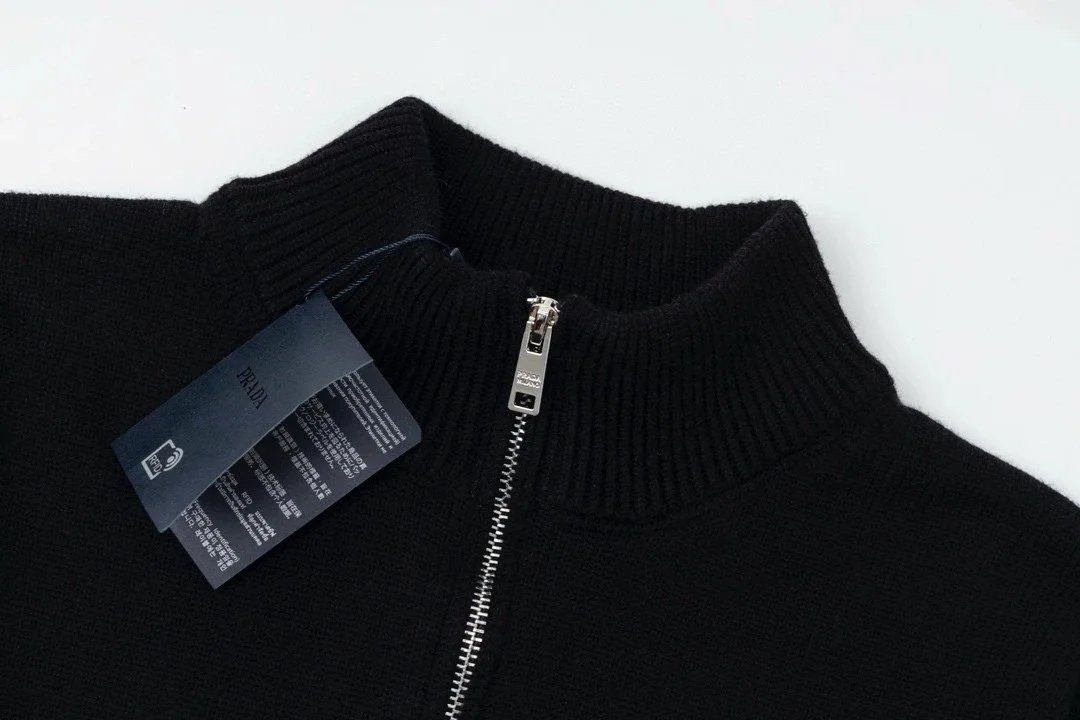 Prada Logo Zip Cardigan product detail 4