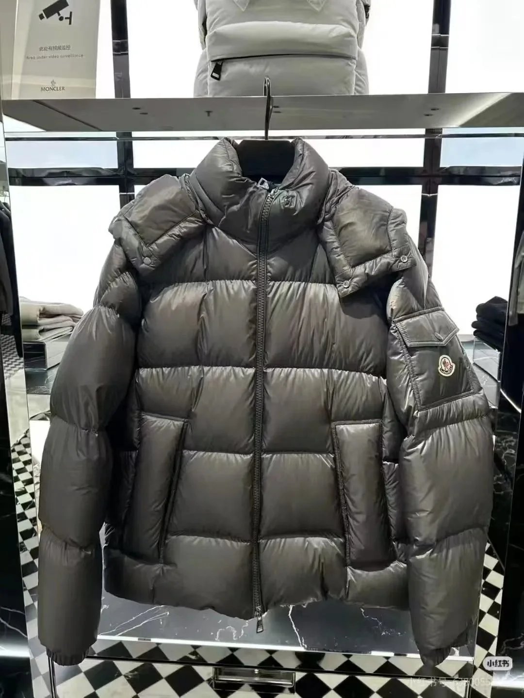 Hooded Puffer Jacket product detail 6