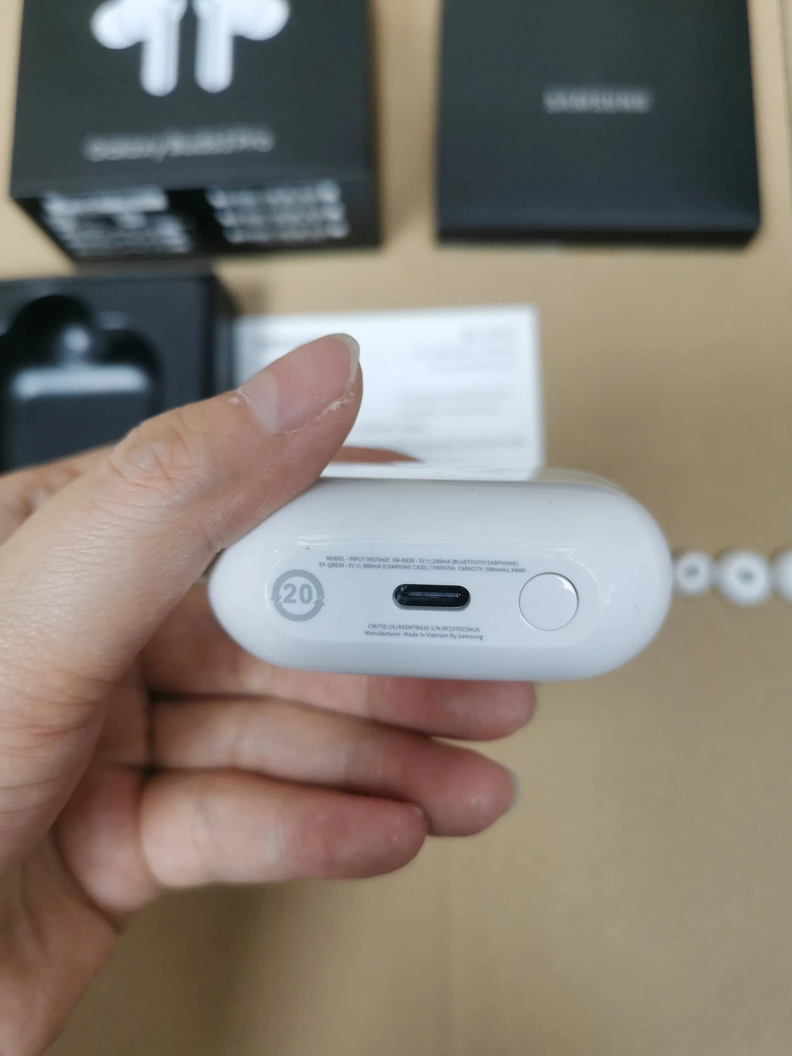 Samsung Galaxy Buds3 Pro Earbuds product detail 10