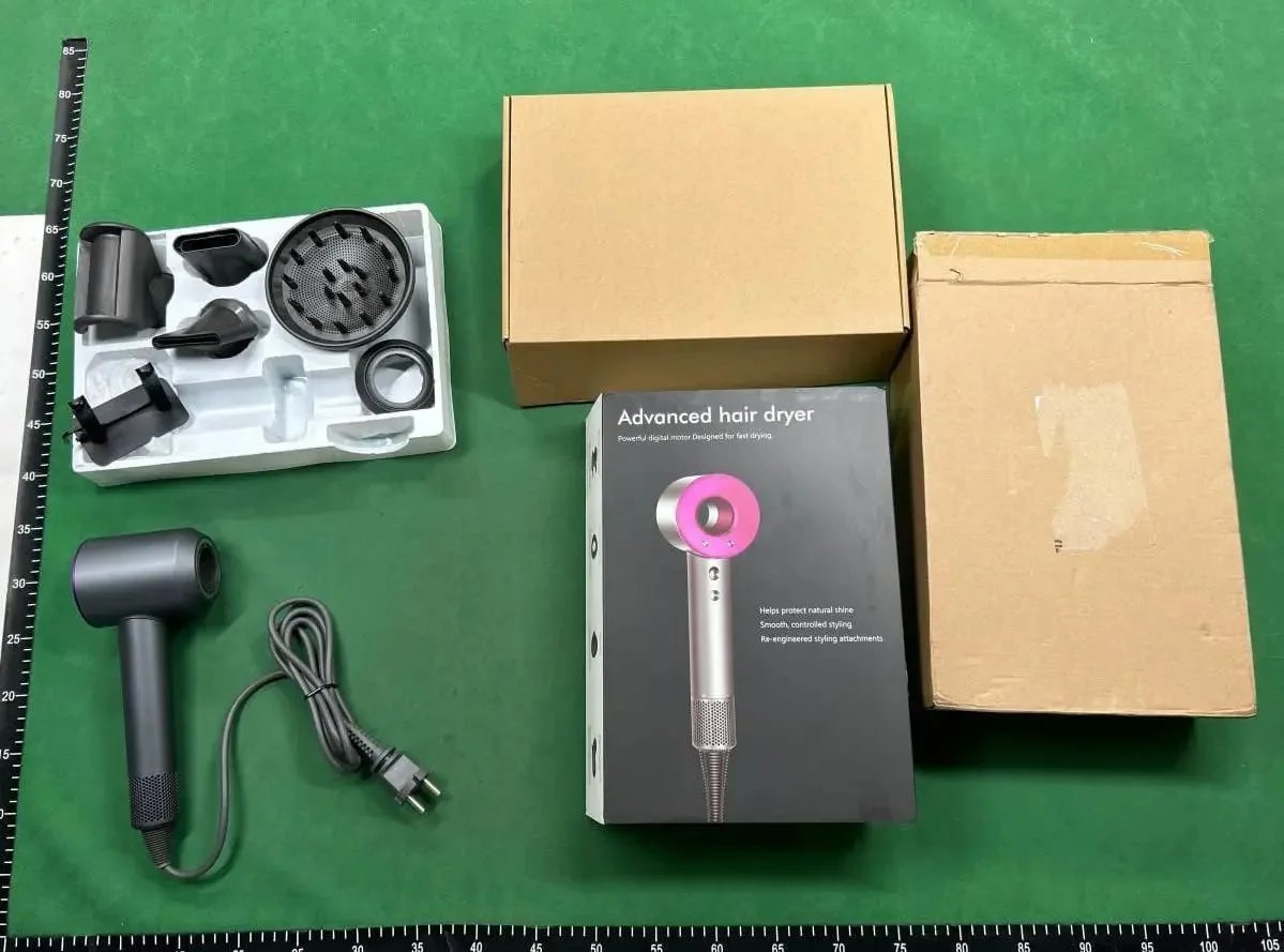 Dyson hair dryer product detail 4