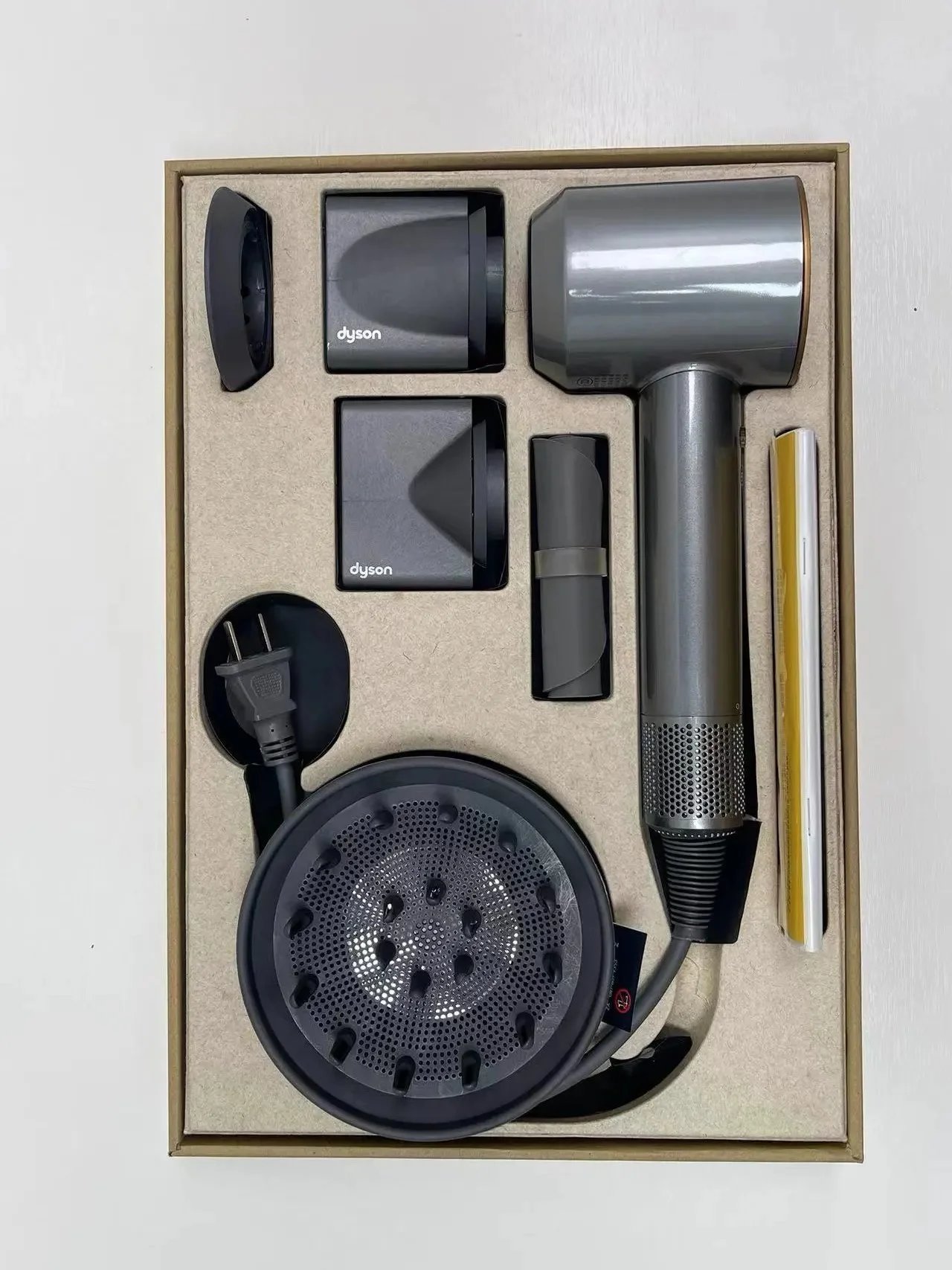 Dyson HD03 Hair Dryer product detail 3