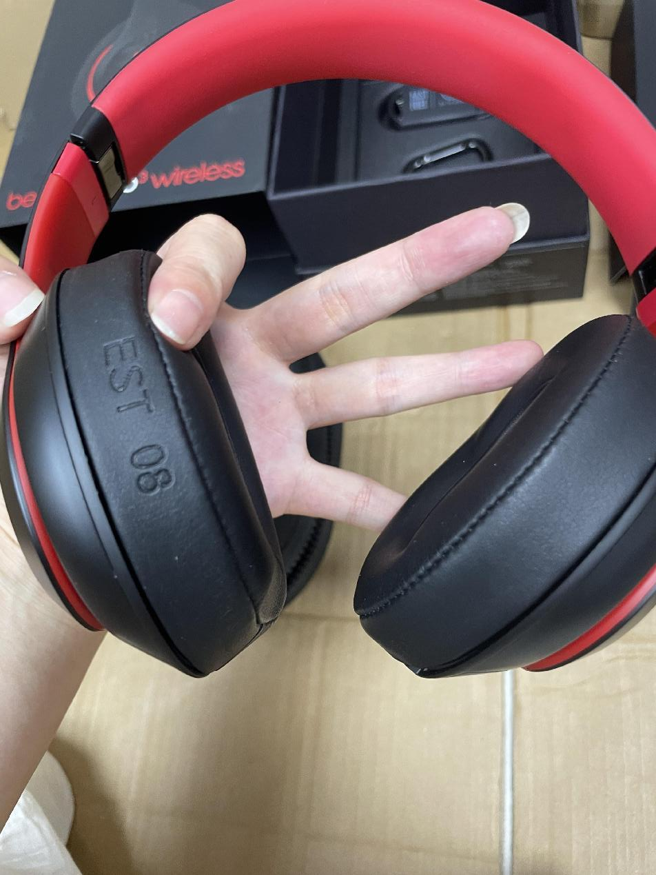 Beats Studio3 Wireless Headphones product detail 5