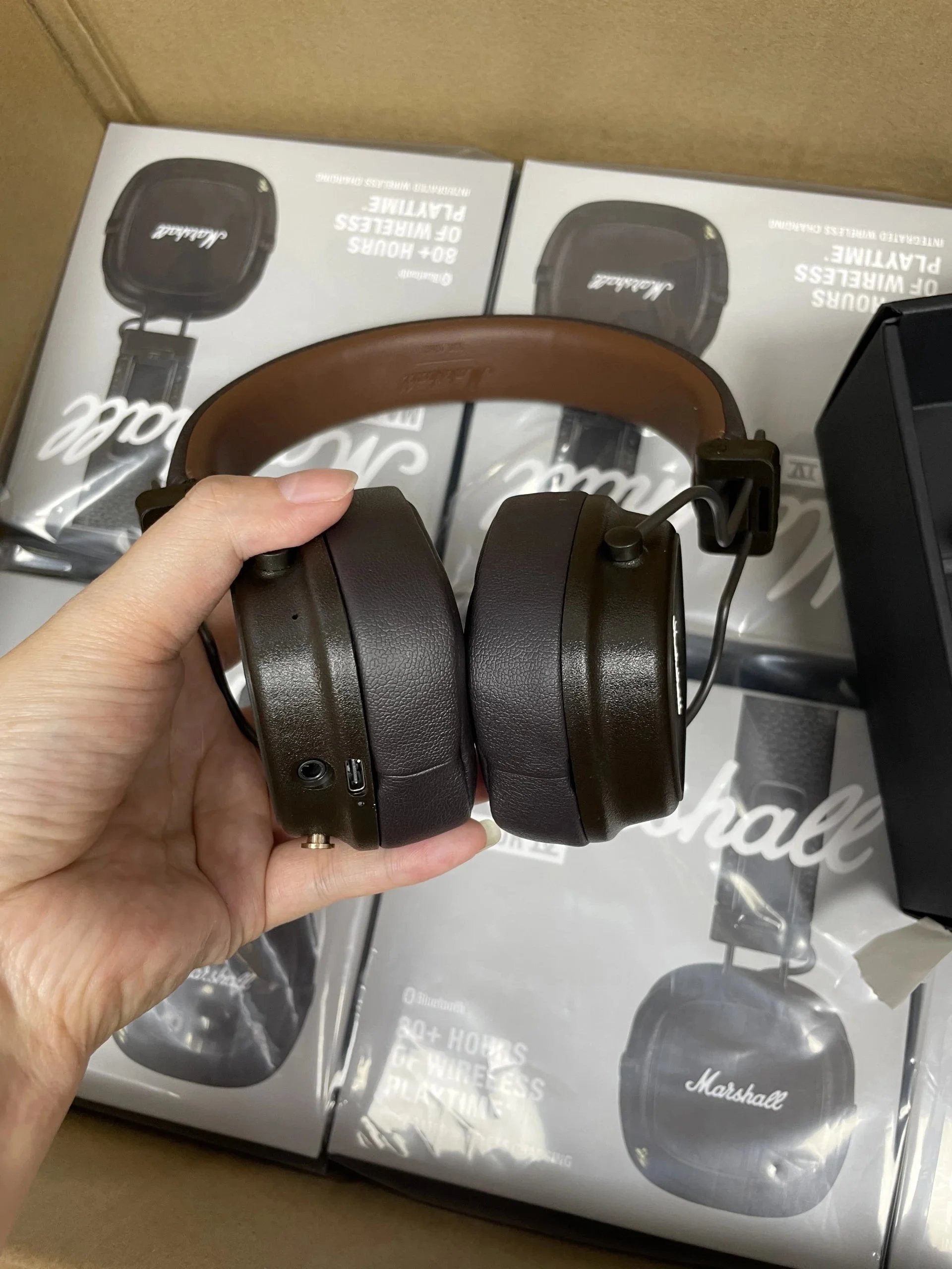 Marshall Major IV Headphones product detail 6