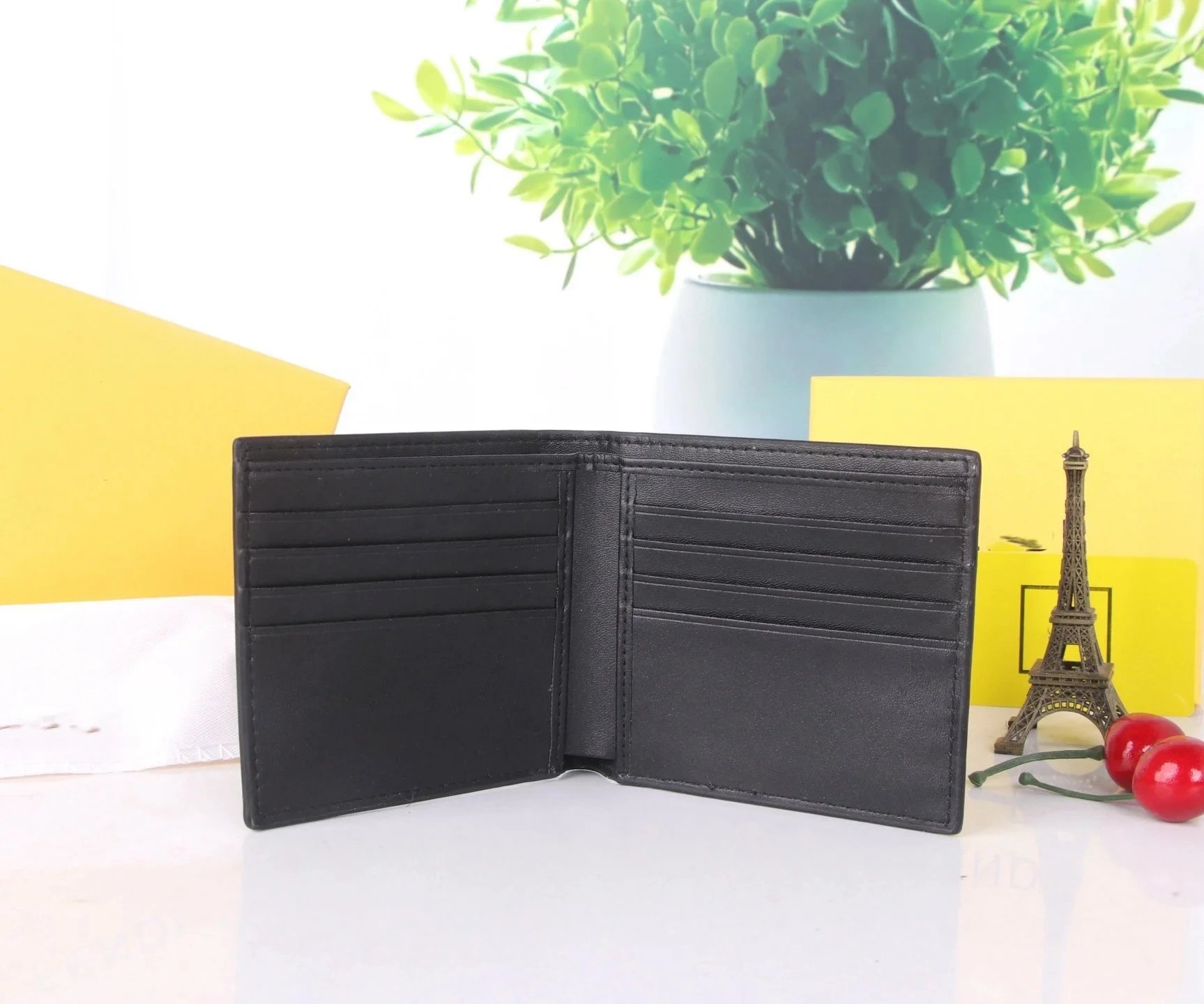 Monogram Card Holder product detail 5