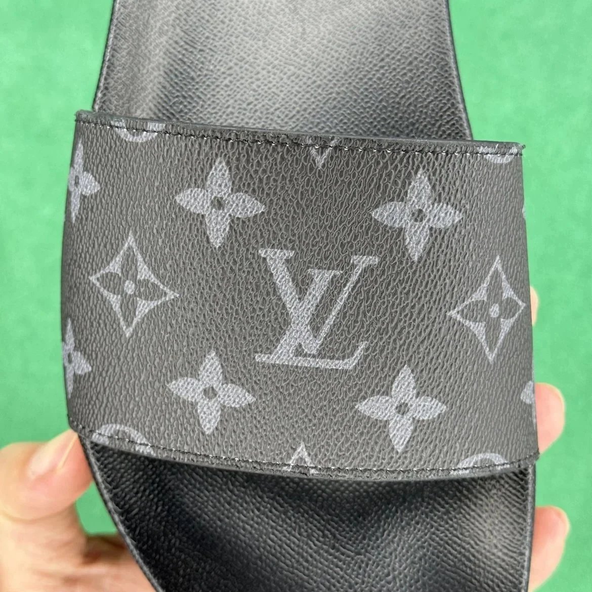 LV
shoes product detail 9