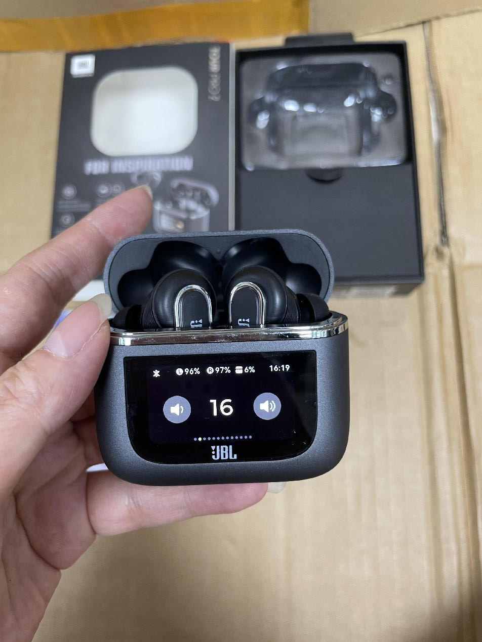 JBL Tour Pro 2 Earbuds product detail 3
