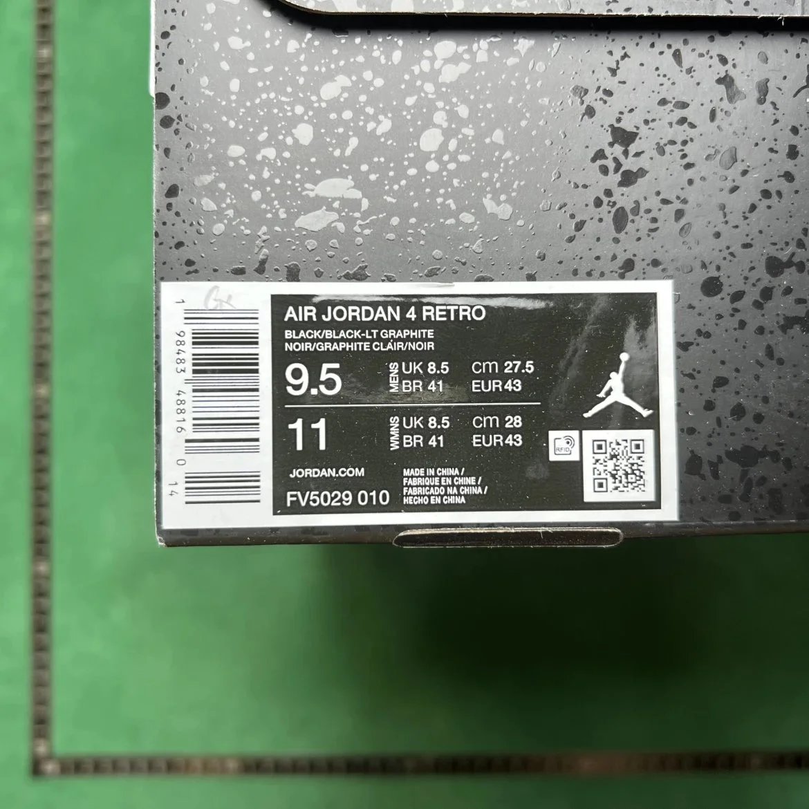 Air
Jordon product detail 28