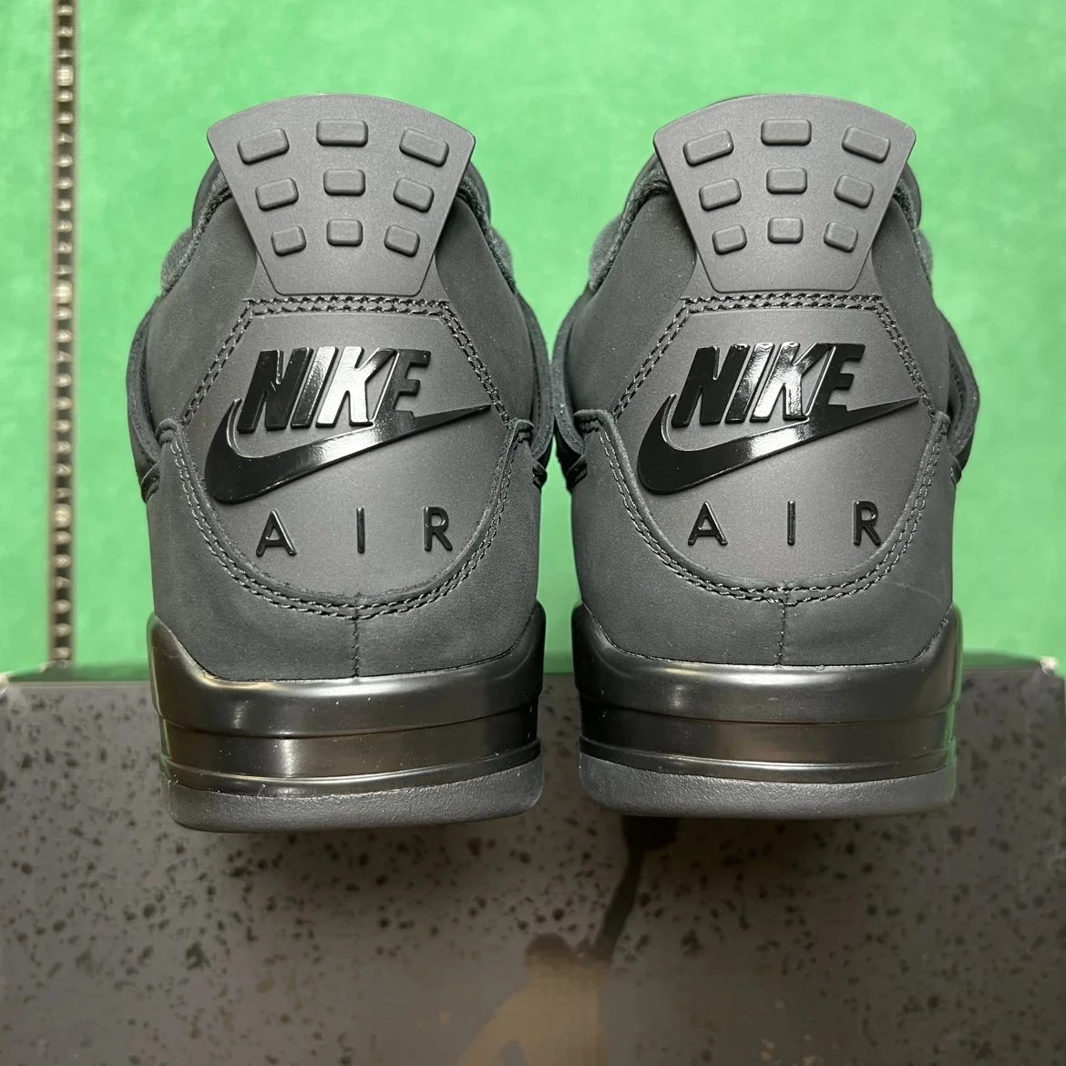 Air
Jordon product detail 26
