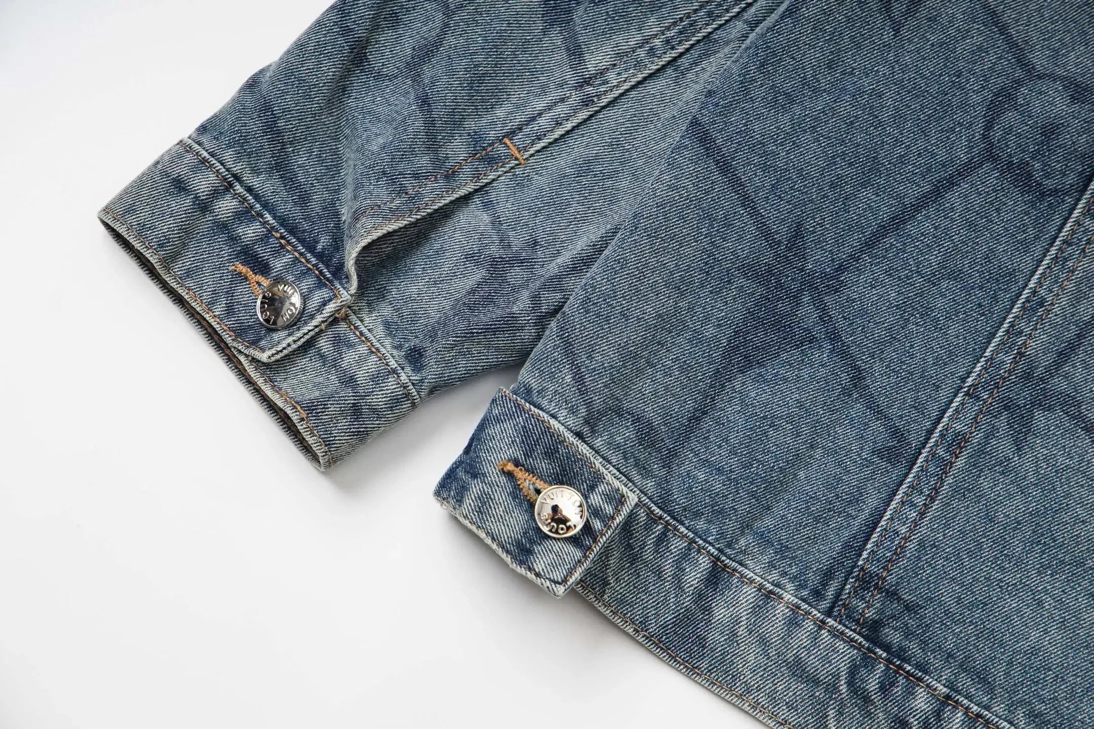 LV Monogram Denim Jacket product detail 12