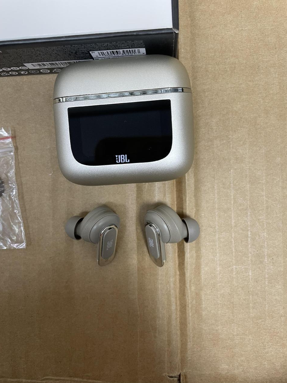 JBL Tour Pro 2 Earbuds product detail 7