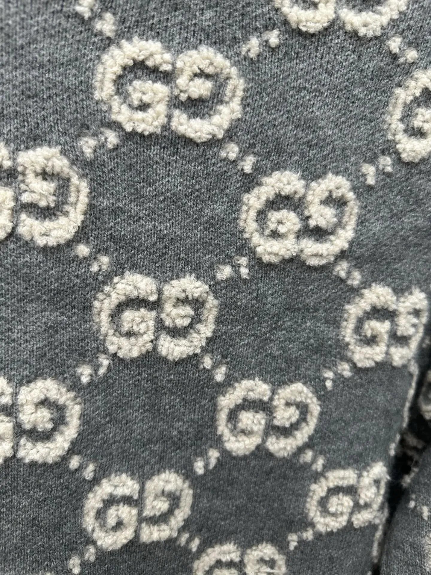 Gucci GG Cardigan product detail 5