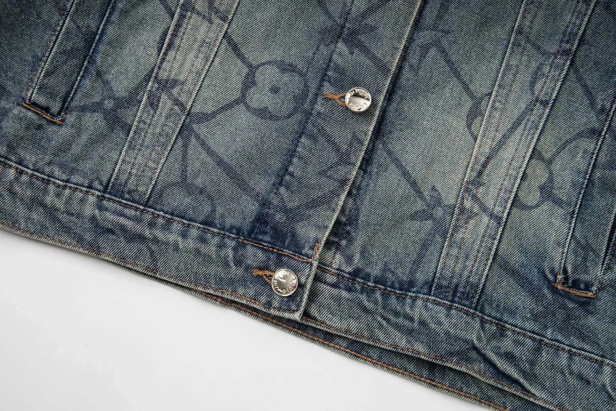 LV Monogram Denim Jacket product detail 10