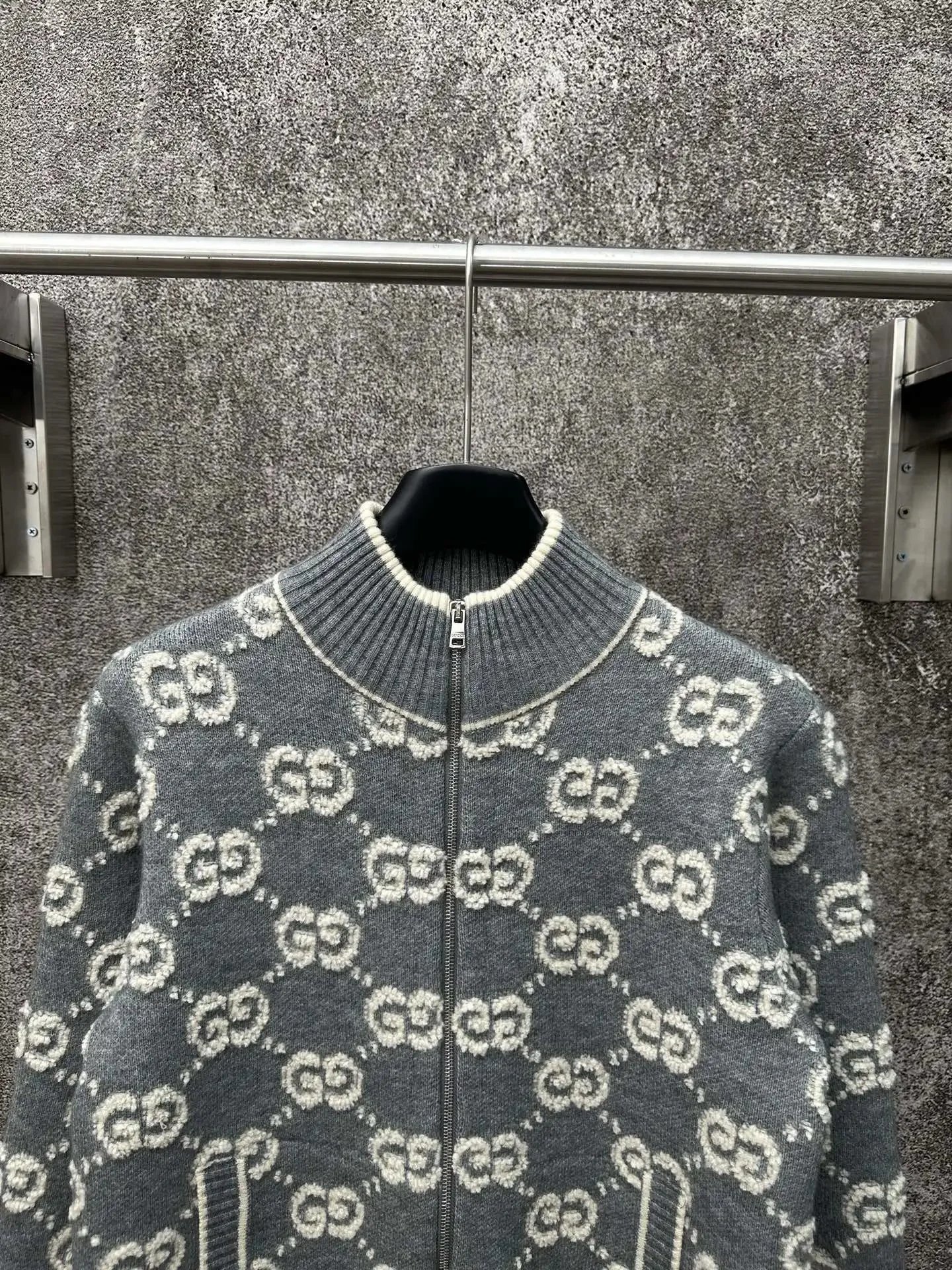 Gucci GG Cardigan product detail 2
