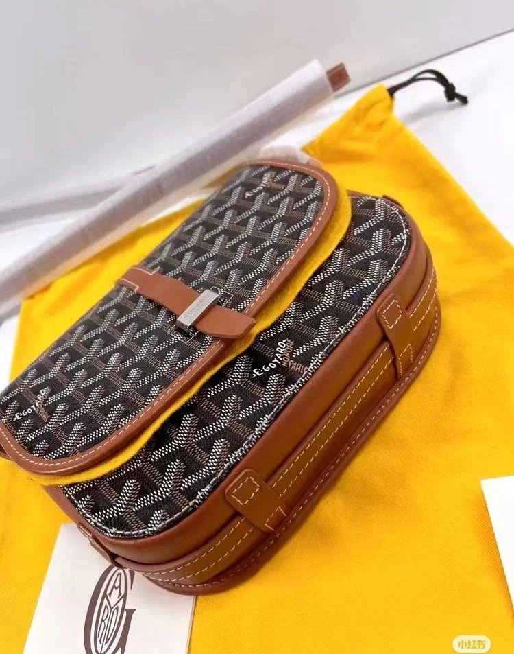 Monogram Shoulder Bag product detail 17