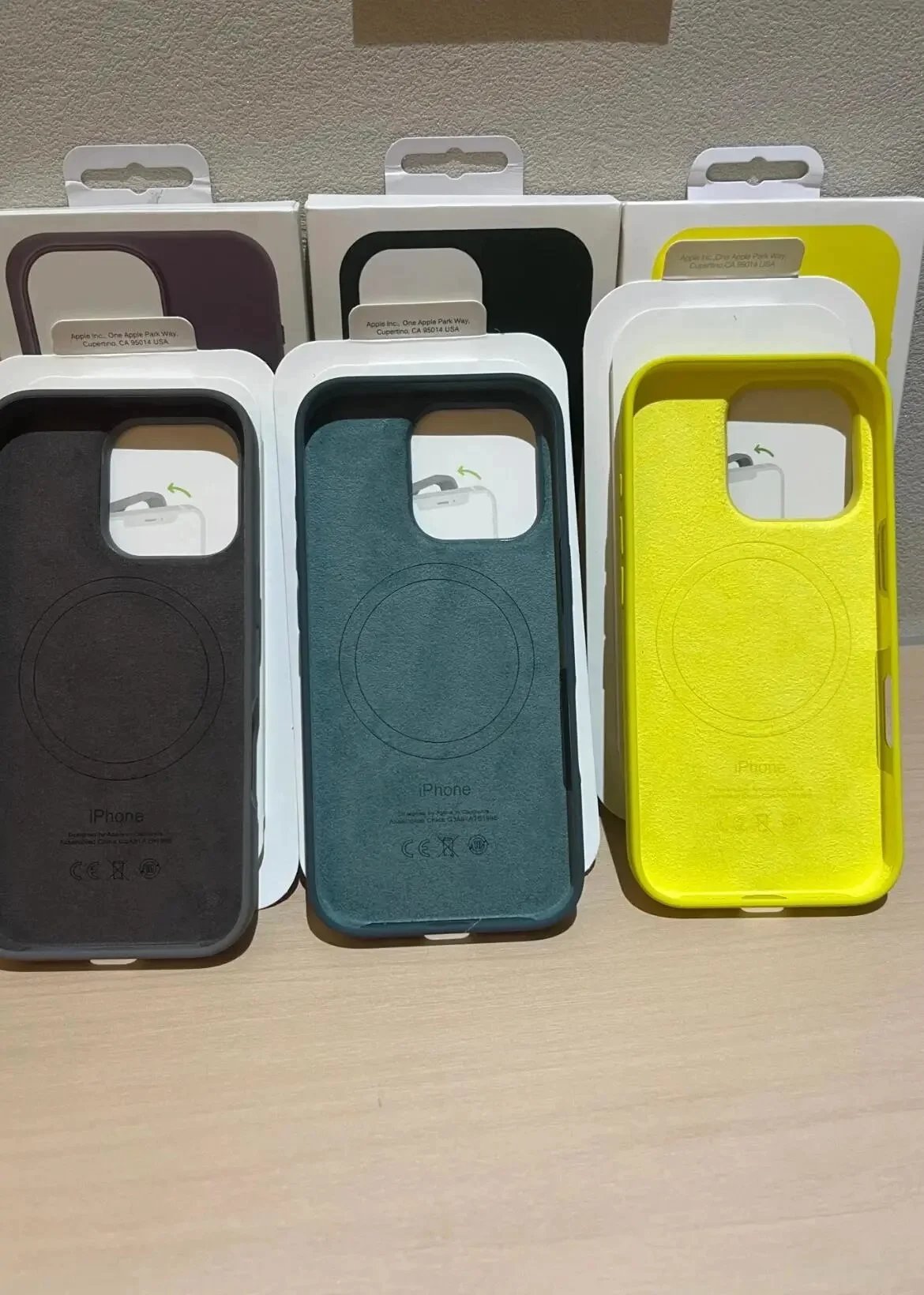 Apple iPhone 16 Silicone Case product detail 1