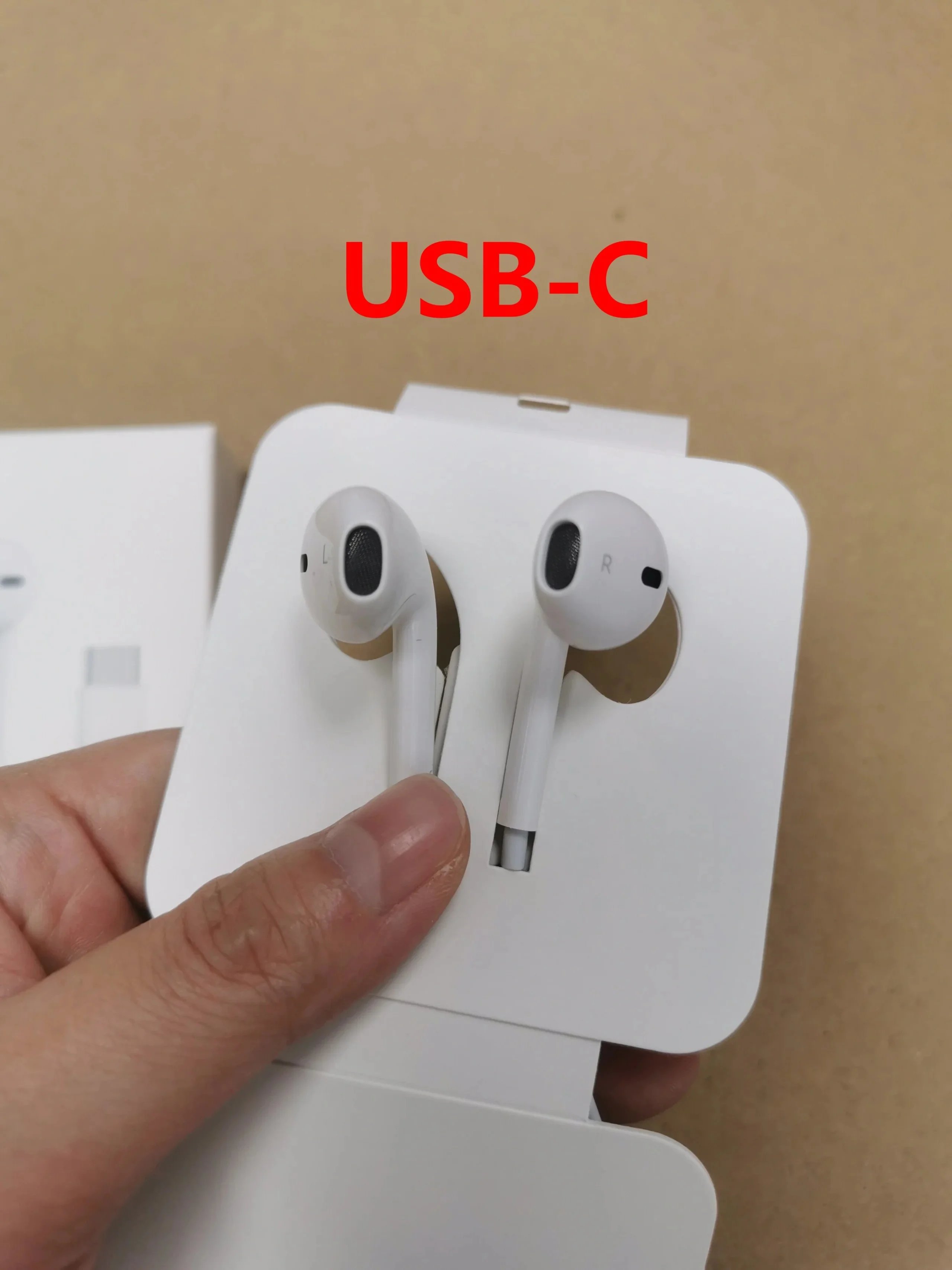 Apple EarPods Wired Earphones product detail 2