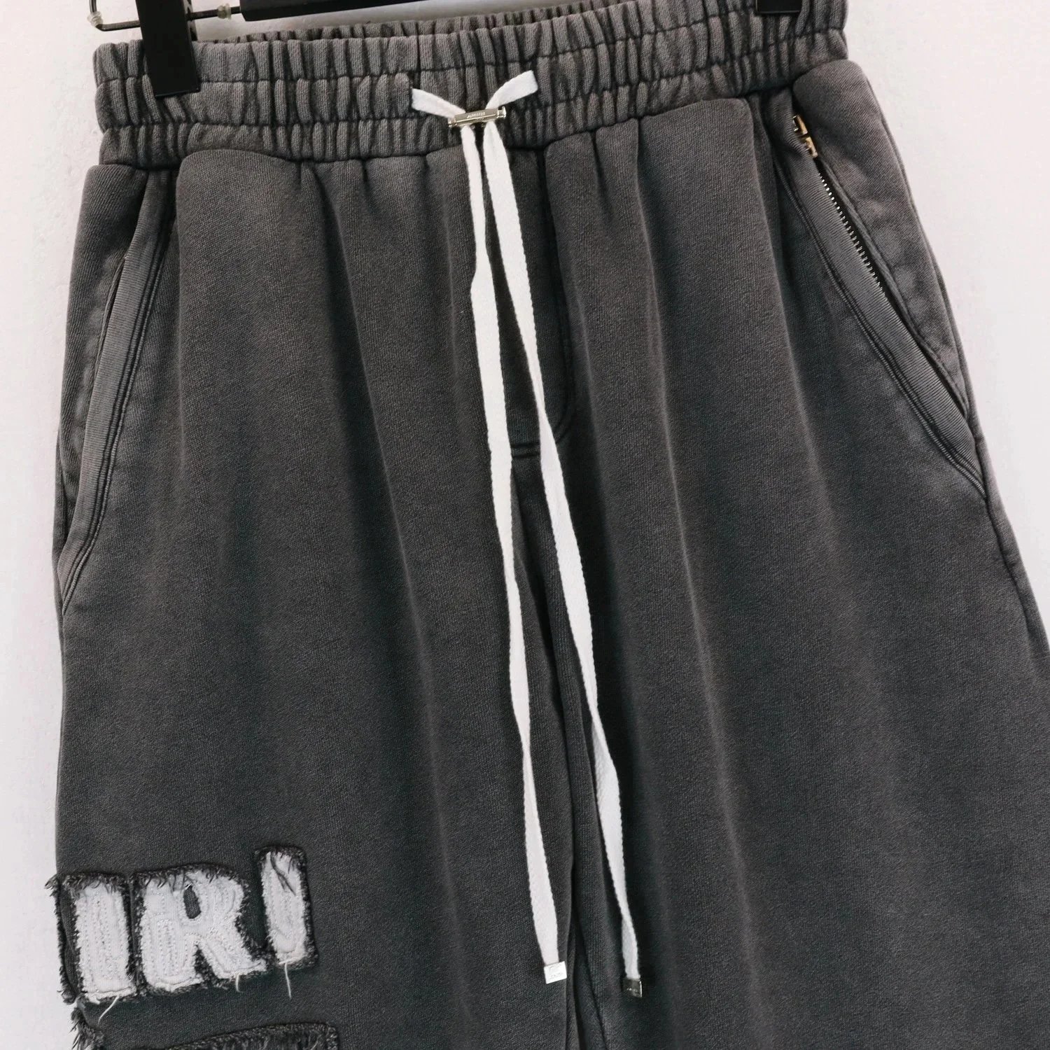 amiri sweatpants product detail 4
