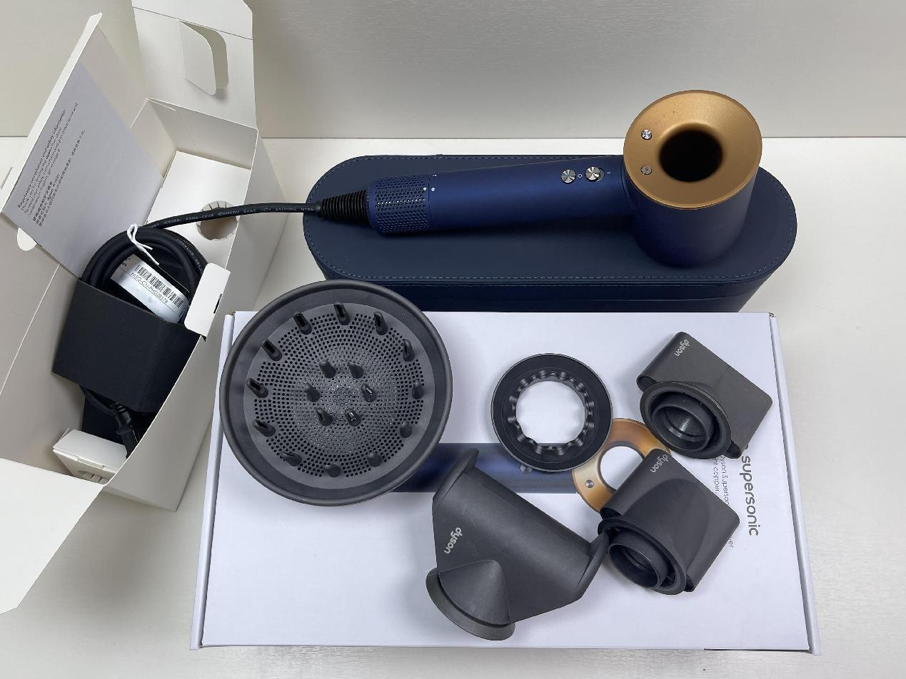 Dyson HD08 Giftbox Dryer product detail 1