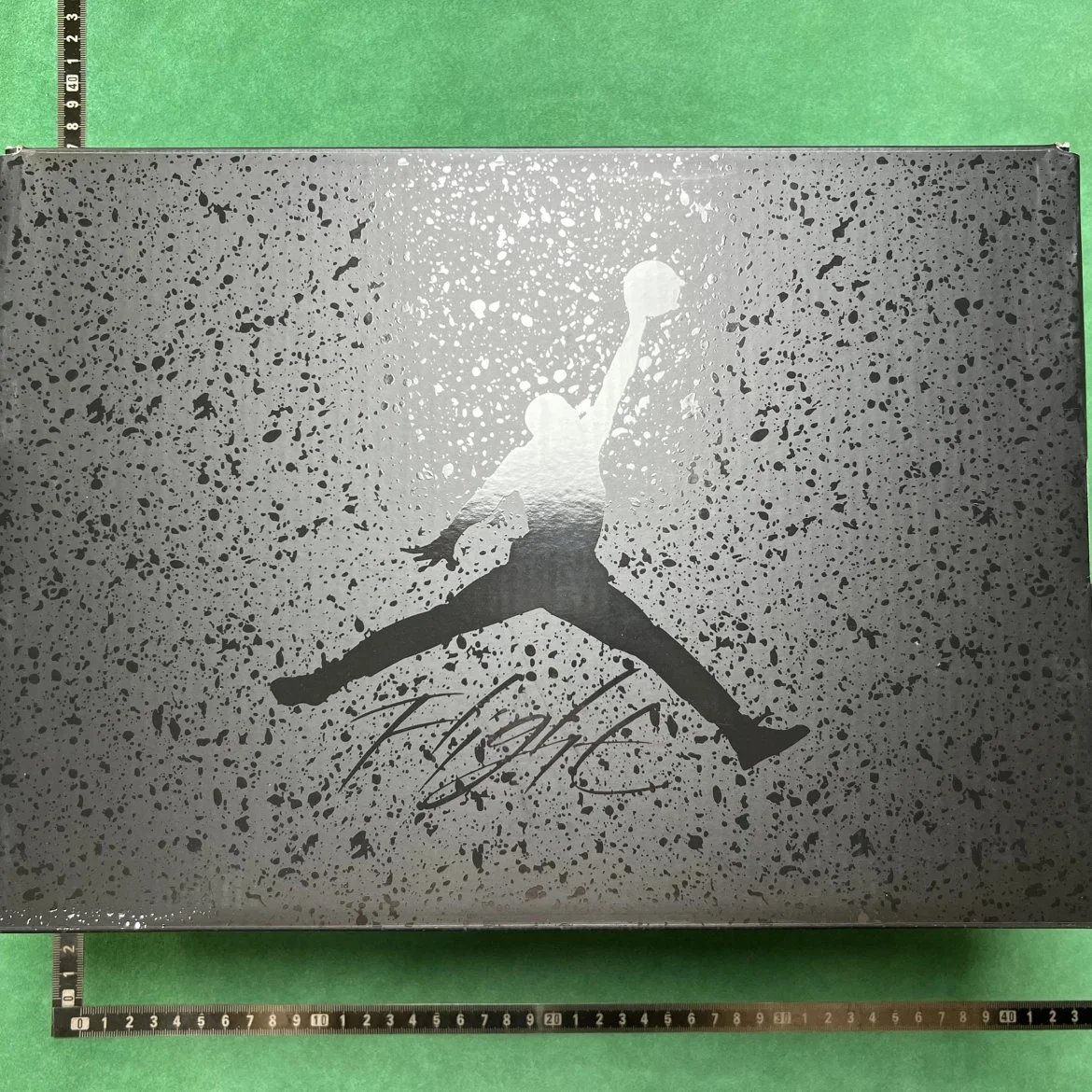 Air
Jordon product detail 27