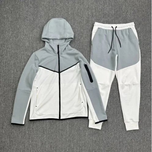 Nike Tech Fleece product detail 19
