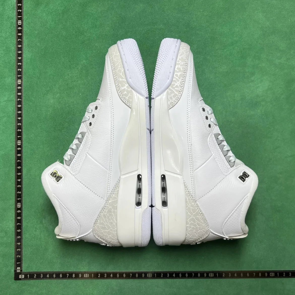 Air
Jordon product detail 30