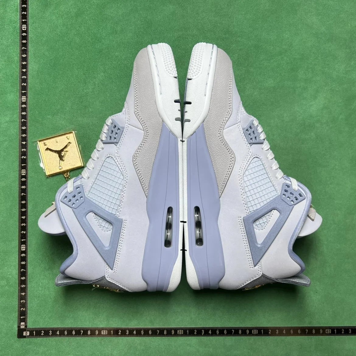Air
Jordon product detail 3