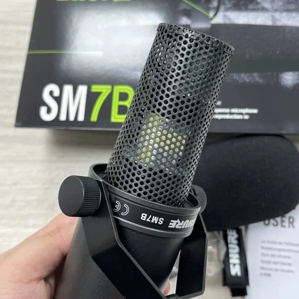Shure SM7B Microphone product detail 3