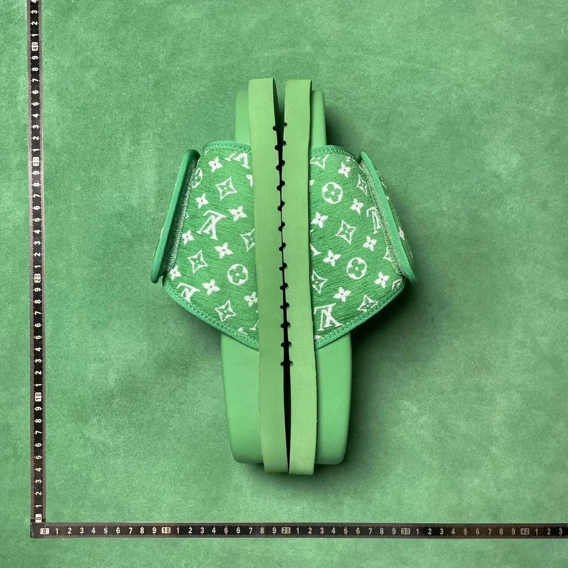 LV
shoes product detail 6