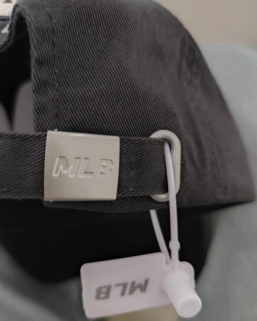 LA Letter Baseball Cap product detail 4