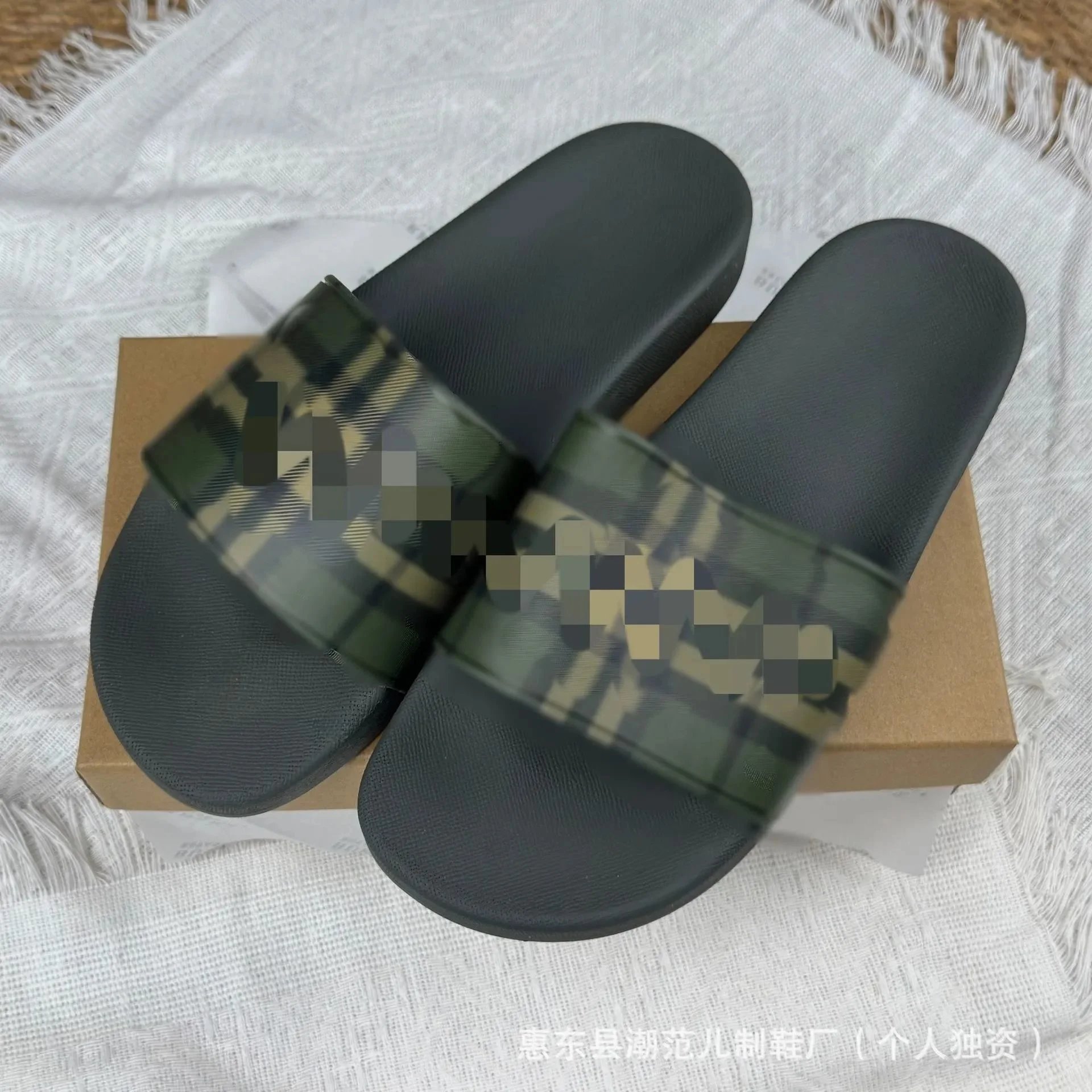 Plaid Slides Sandals product detail 7