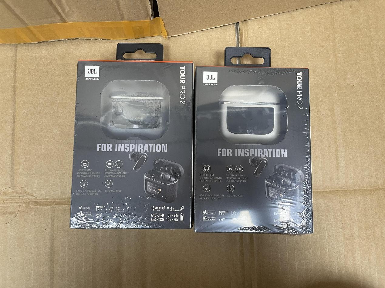 JBL Tour Pro 2 Earbuds product detail 11