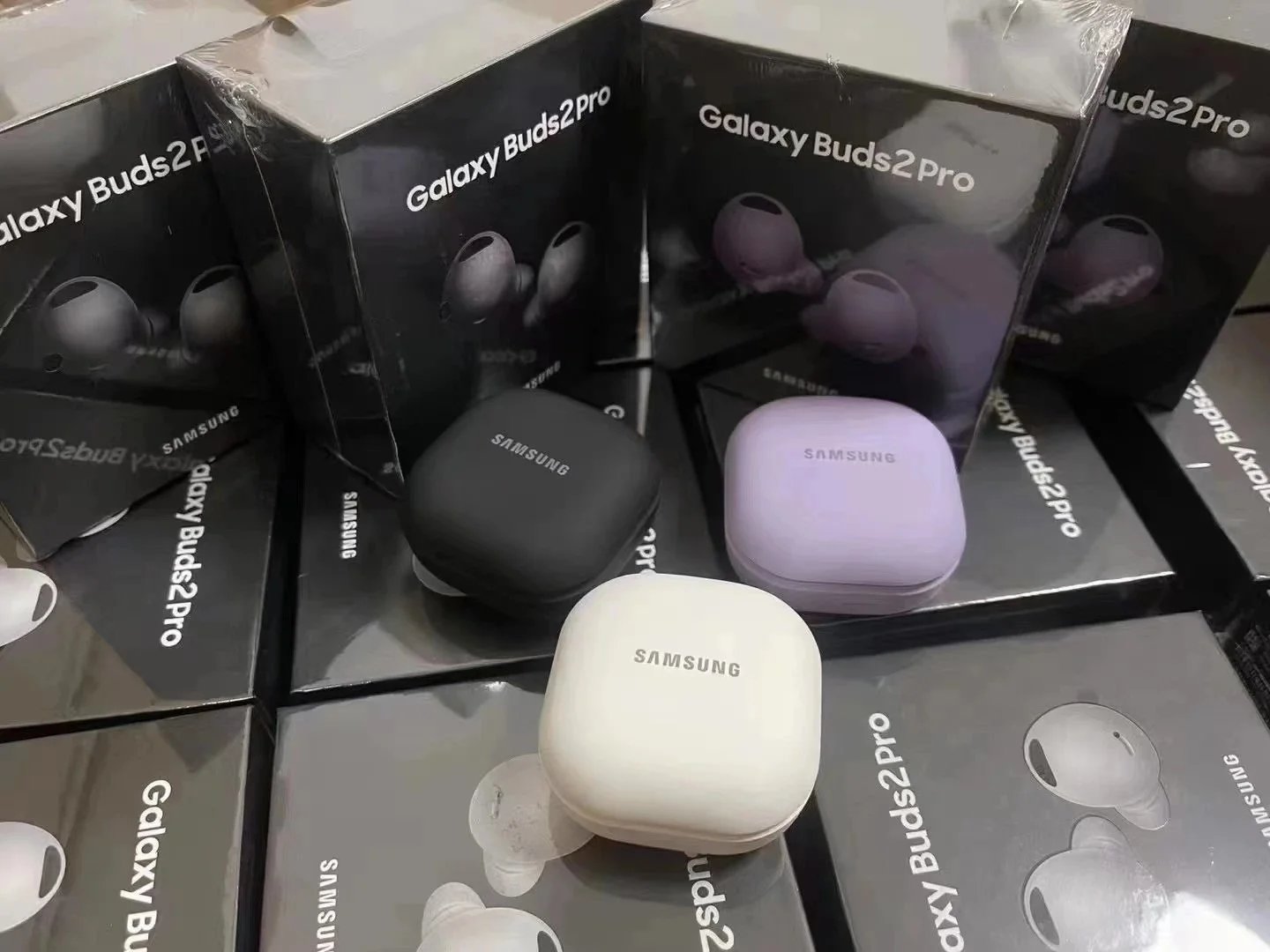 Samsung Galaxy Buds2 Pro Earbuds product detail 1