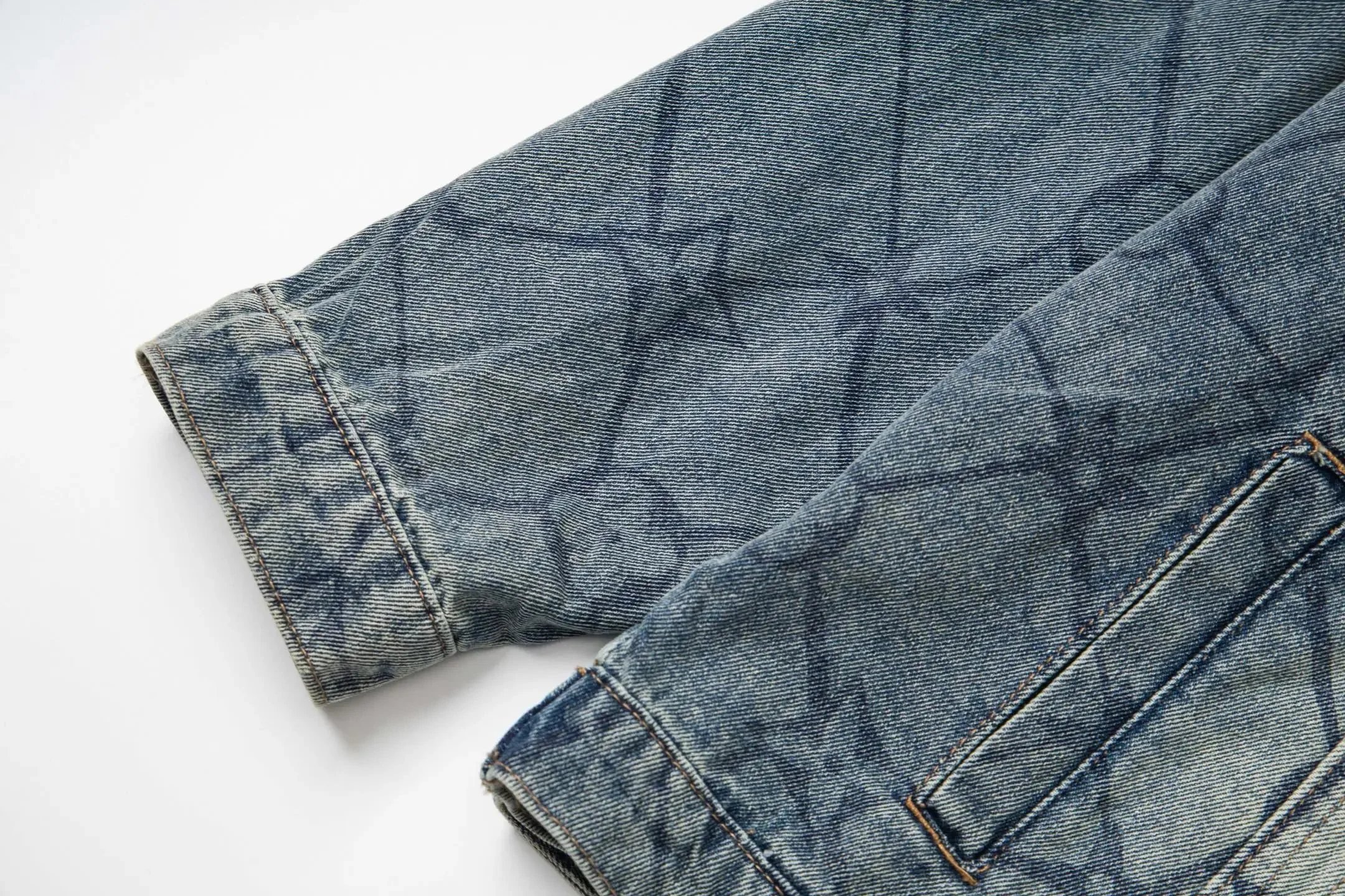 LV Monogram Denim Jacket product detail 11