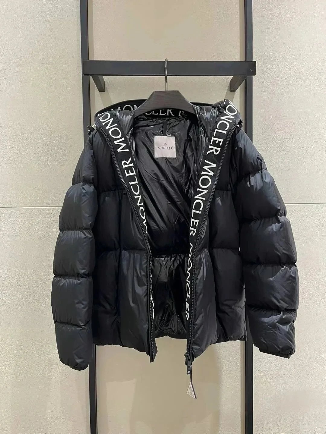 Hooded Puffer Jacket product detail 2
