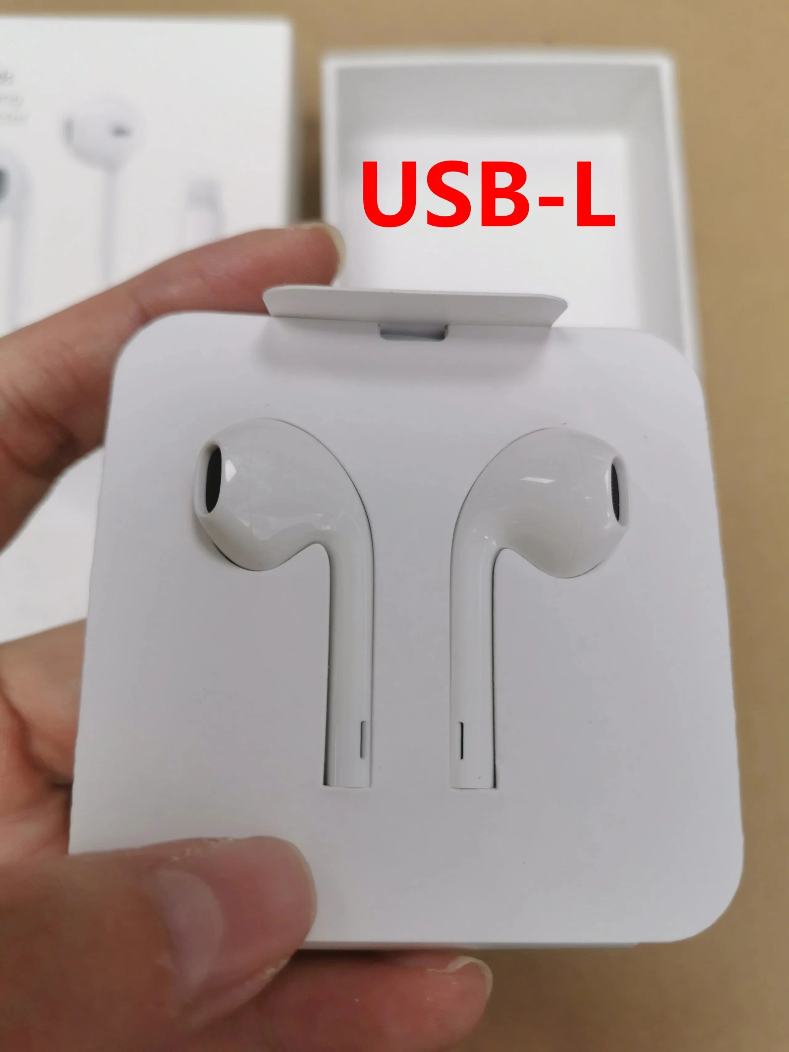 Apple EarPods Wired Earphones product detail 9