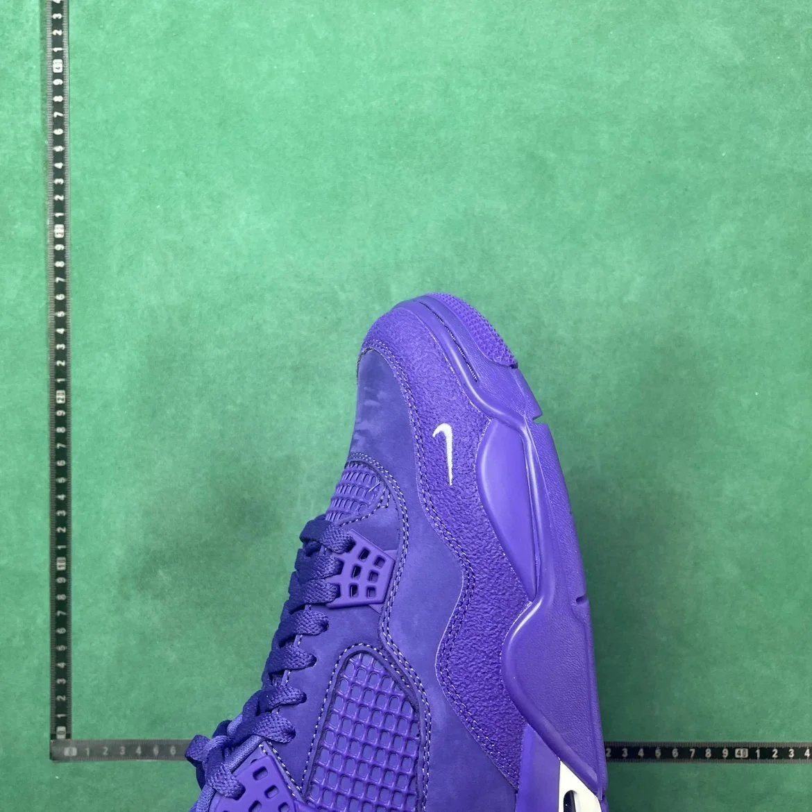 Nike
shoes product detail 11