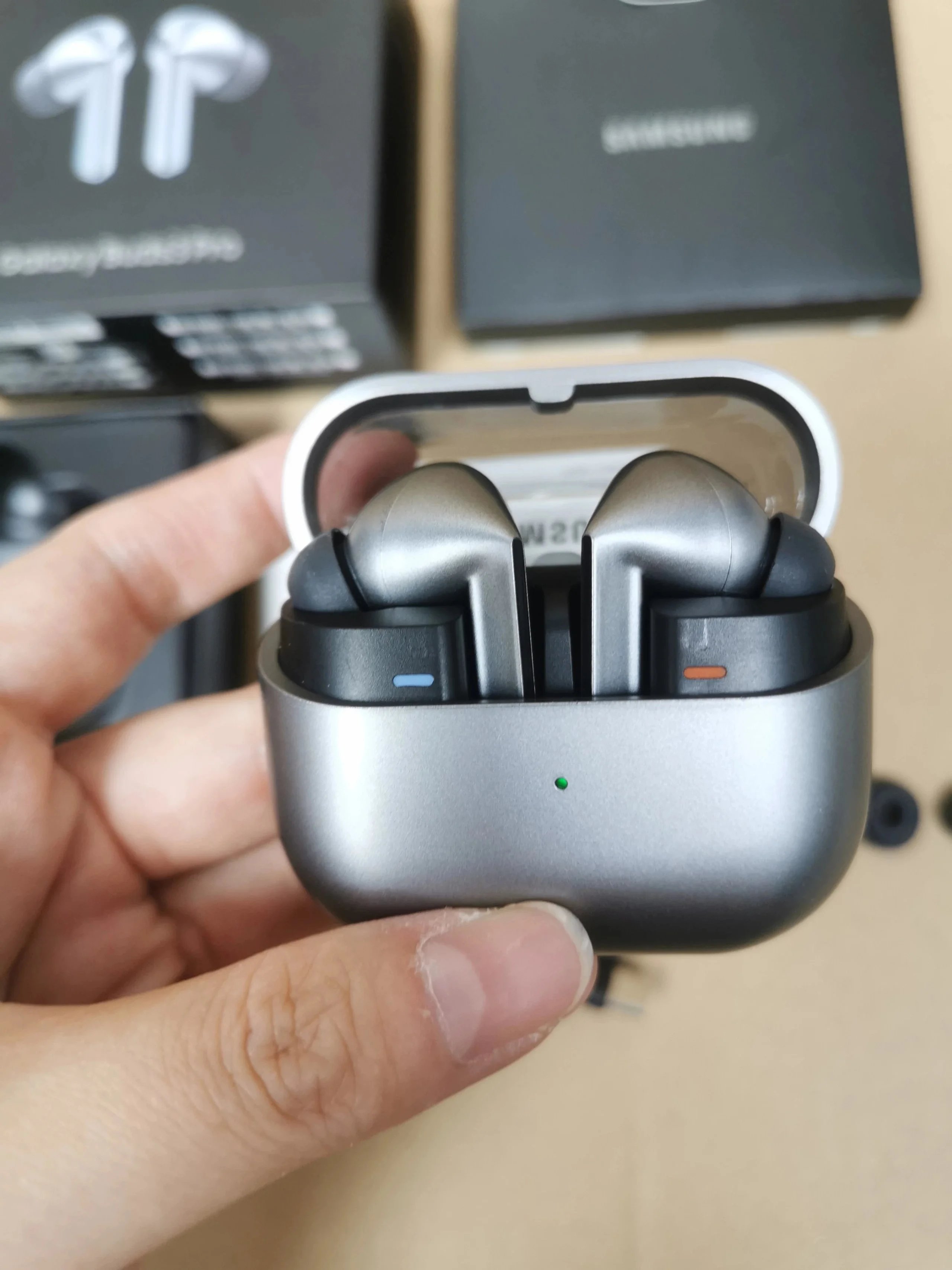 Samsung Galaxy Buds3 Pro Earbuds product detail 3