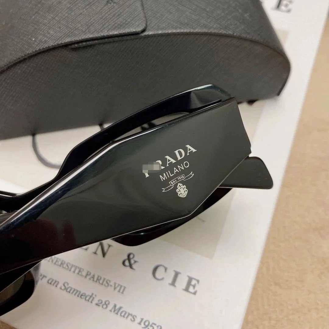 Prada Square Sunglasses product detail 5