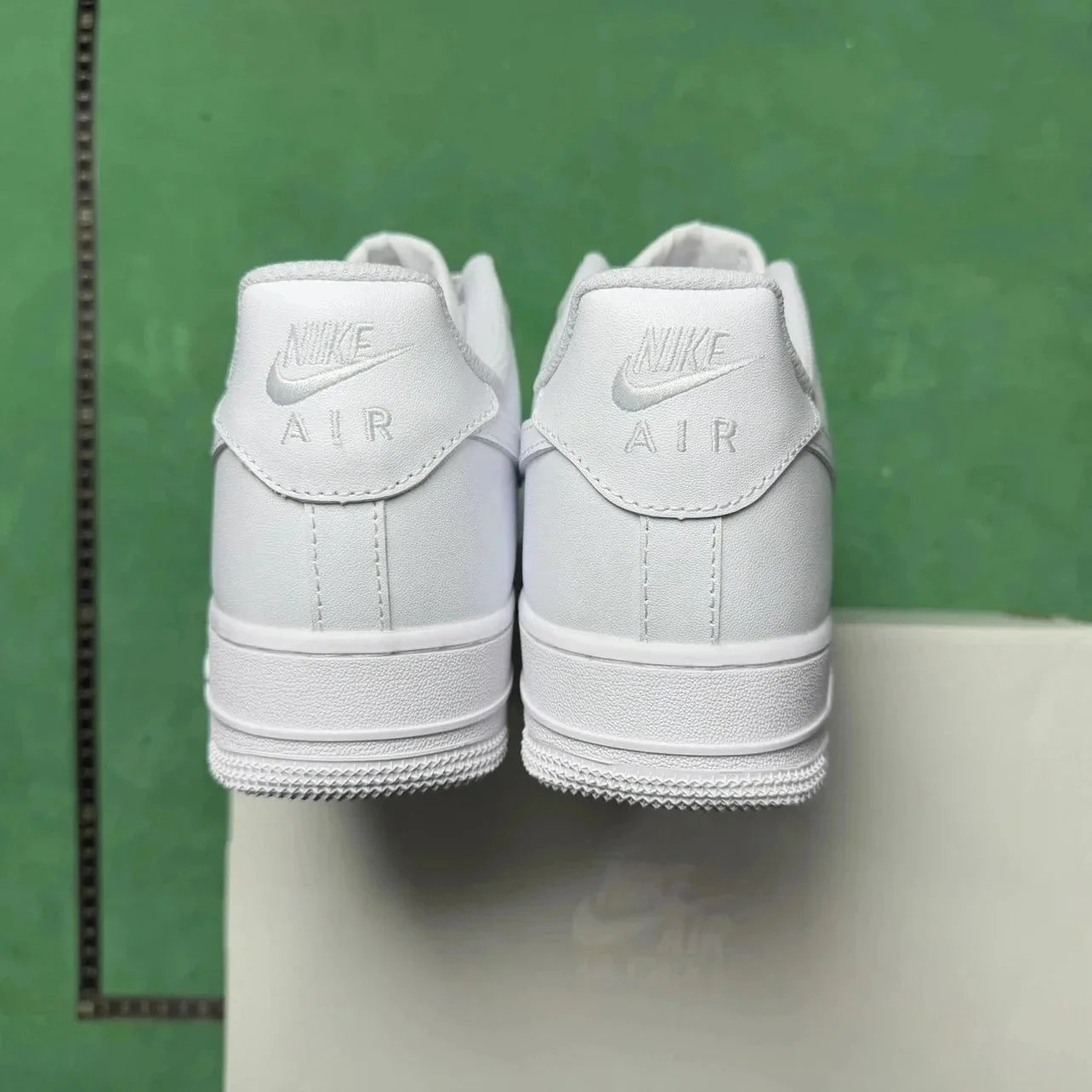Casual White Sneakers product detail 7