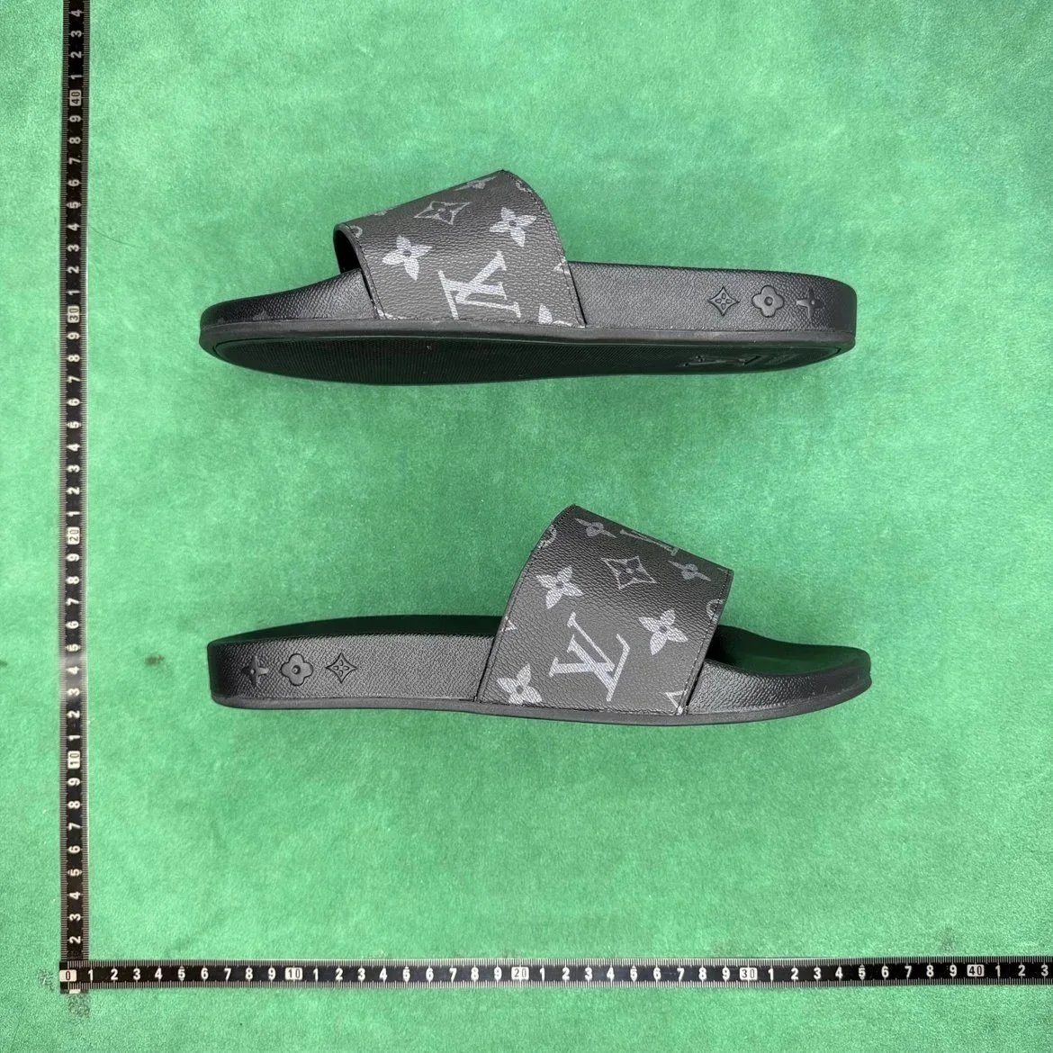 LV
shoes product detail 3