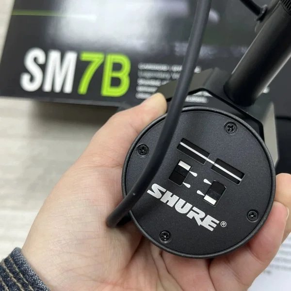 Shure SM7B Microphone product detail 1