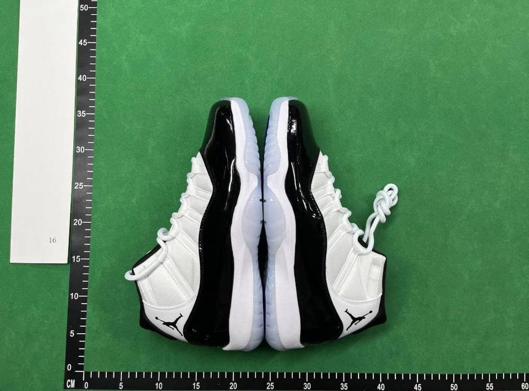 High-quality Jordan Air Jordan 11 shoes