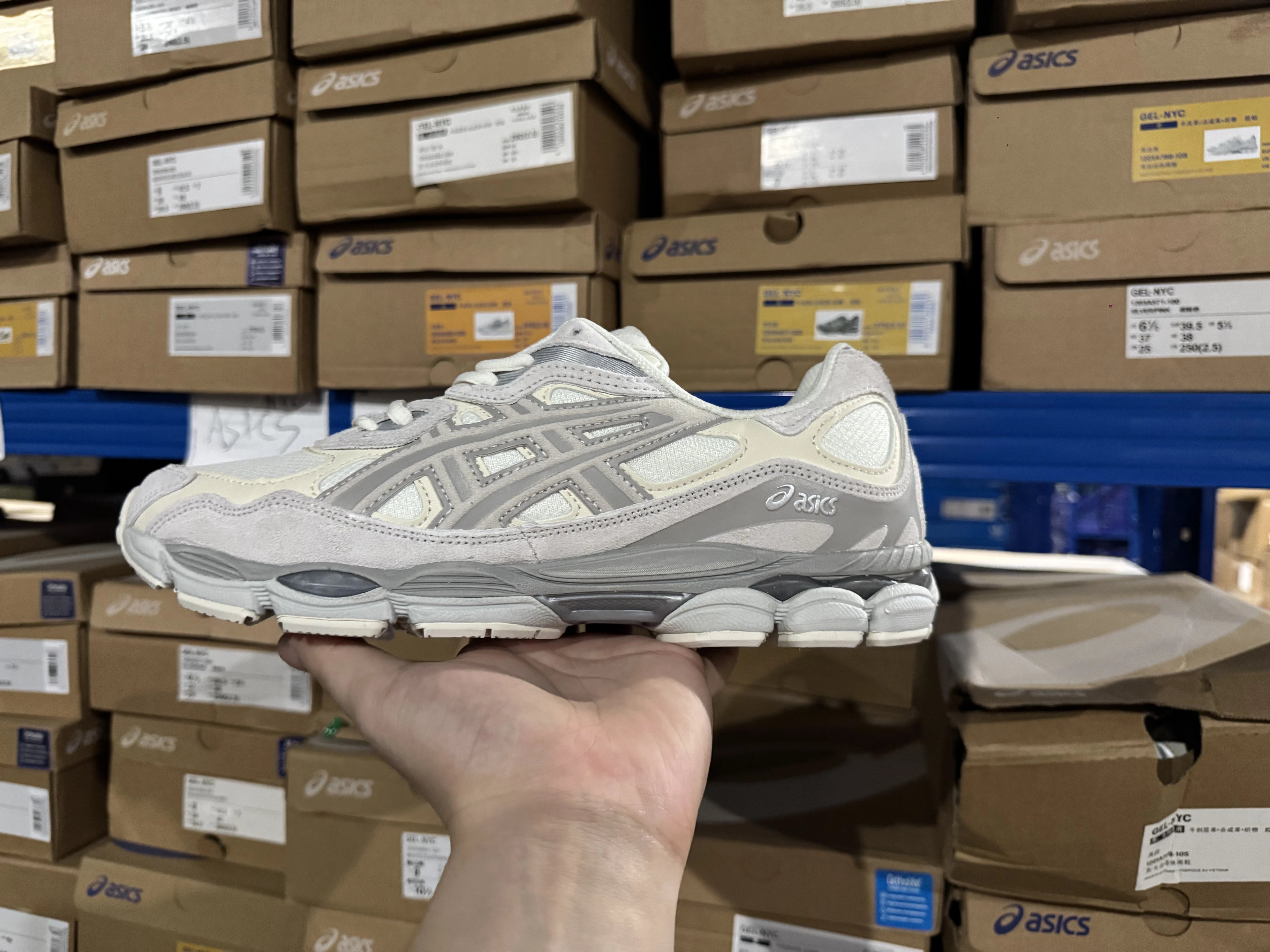 Asics GEL-NYC White Oyster Grey 1201A789-105