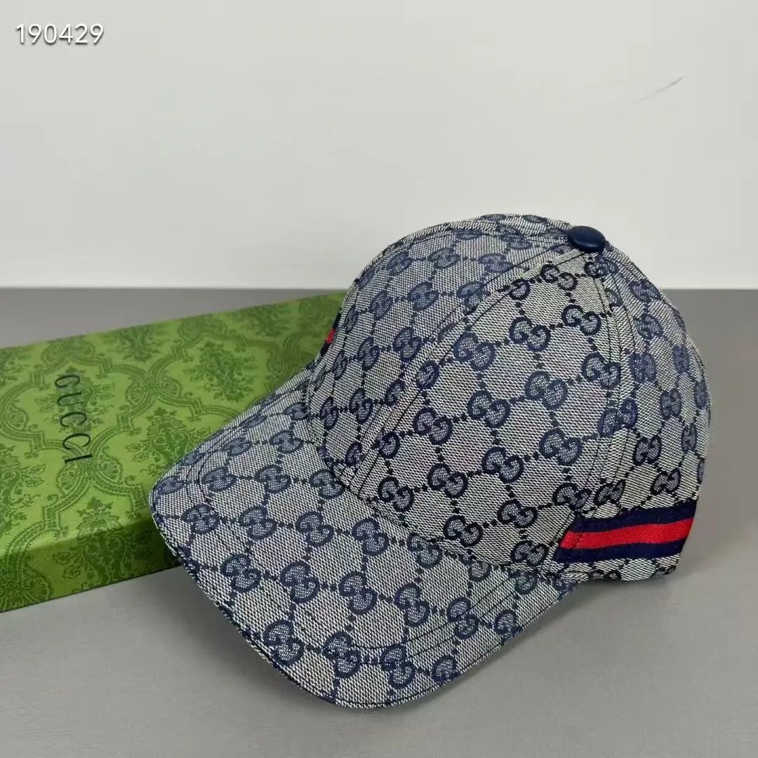 Gucci Hats Mixed baseball cap and bucket hat styles — 05