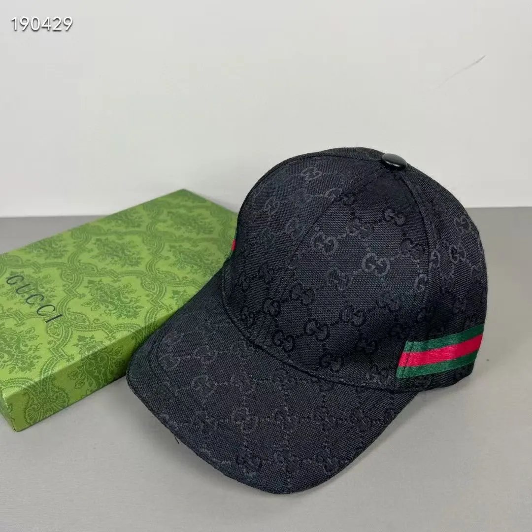 Gucci Hats Mixed baseball cap and bucket hat styles — 07