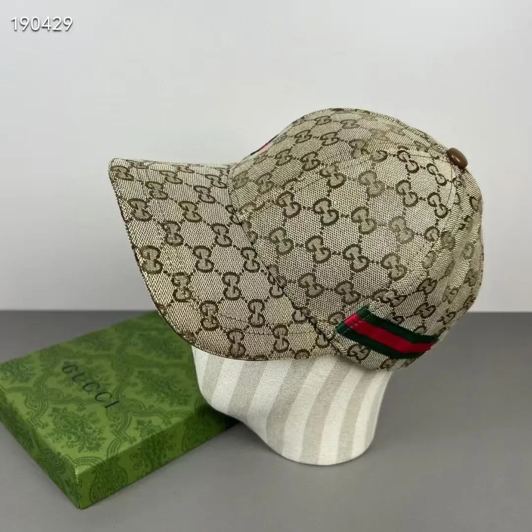Gucci Hats Mixed baseball cap and bucket hat styles — 06